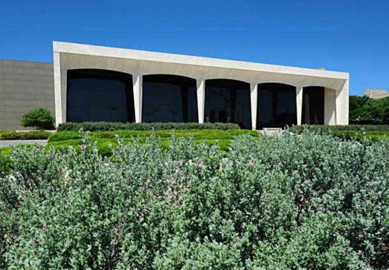 Courtyard Dallas Arlington/entertainment District Hotel