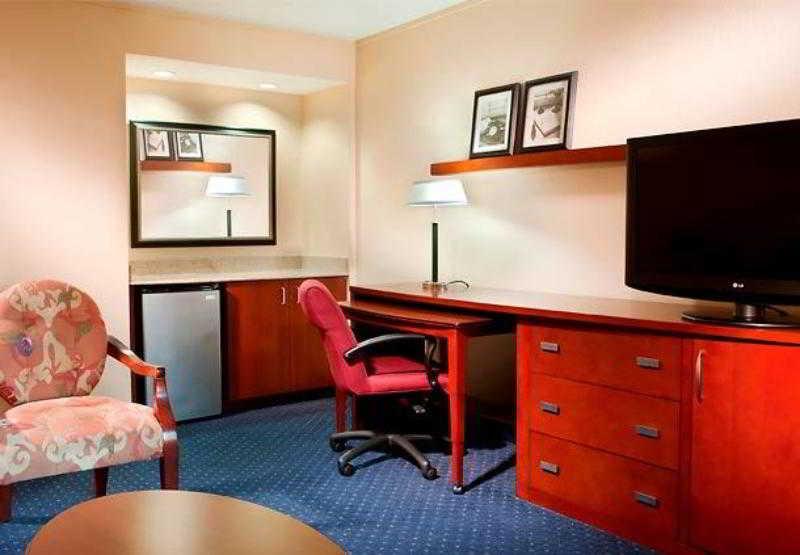 Hotel Courtyard Dallas Arlington/entertainment District 3*